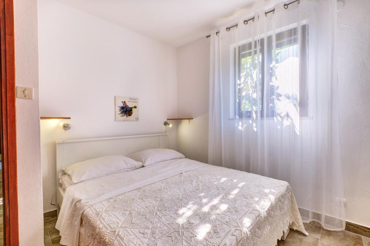 Eco Secluded Apartments Zabodarski Čunski 외부 사진