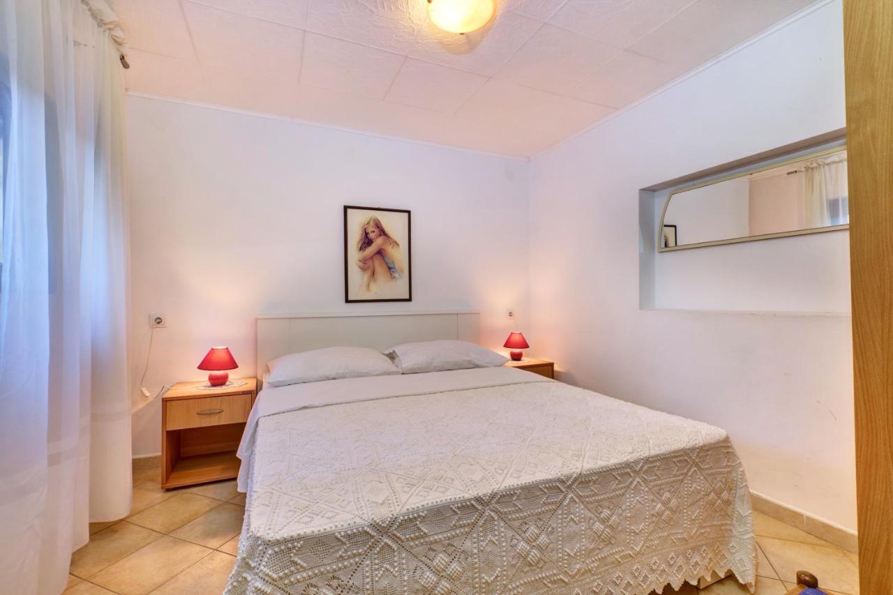 Eco Secluded Apartments Zabodarski Čunski 외부 사진